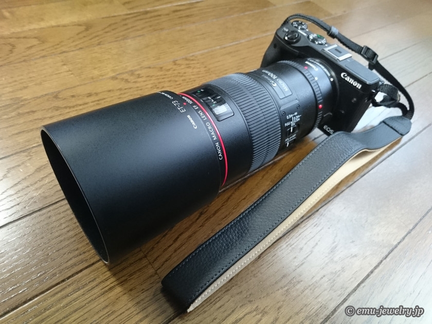 Canon EOS  M3 本体と18～55ミリレンズ１本 ＋革ストラップ