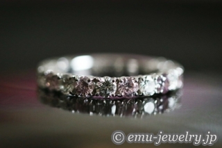 「もう他の指輪はいらないわ。」というお言葉が全てを物語っています。