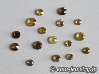 色、形、輝きが異なる唯一無二のダイヤモンド。