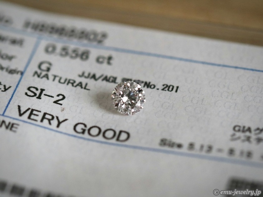 クラリティグレードが Si2 のダイヤモンドは婚約指輪になれないんですか Ogablo 1969