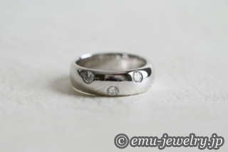 受け継がれたダイヤモンドを毎日、そしてずっと身に着ける為のこだわり。