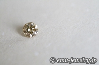 所有する喜び、そして身に纏う喜びを感じられるブラウンダイヤをご紹介致します。