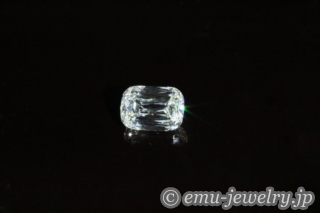 唯一無二の輝きを放つダイヤモンド。