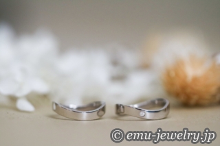 お二人の想いが詰め込まれたマリッジリング。