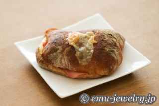 西荻窪「藤の木」チーズフォンデュ、焼きチーズカレーパン等々。