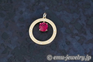 お客様が想い描いたジュエリーを形にするのが私達の仕事です。