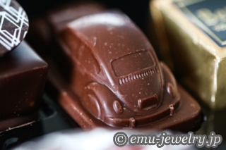 モロゾフ「Love Beetle」