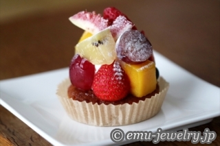 吉祥寺「リリアン」カシスとキルシュのムース