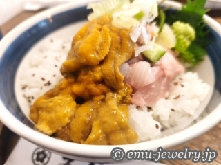 熱海「海鮮丼専門 五鉄」壱鉄+雲丹